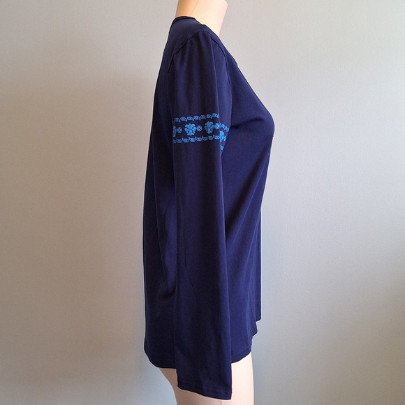 2️⃣9️⃣/4️⃣ Printed and beaded navy long sleeve t-shirts - Picture 2 of 6